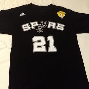 Mens small spurs t-shirt